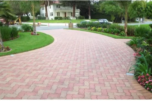 Interlocking paver pathway